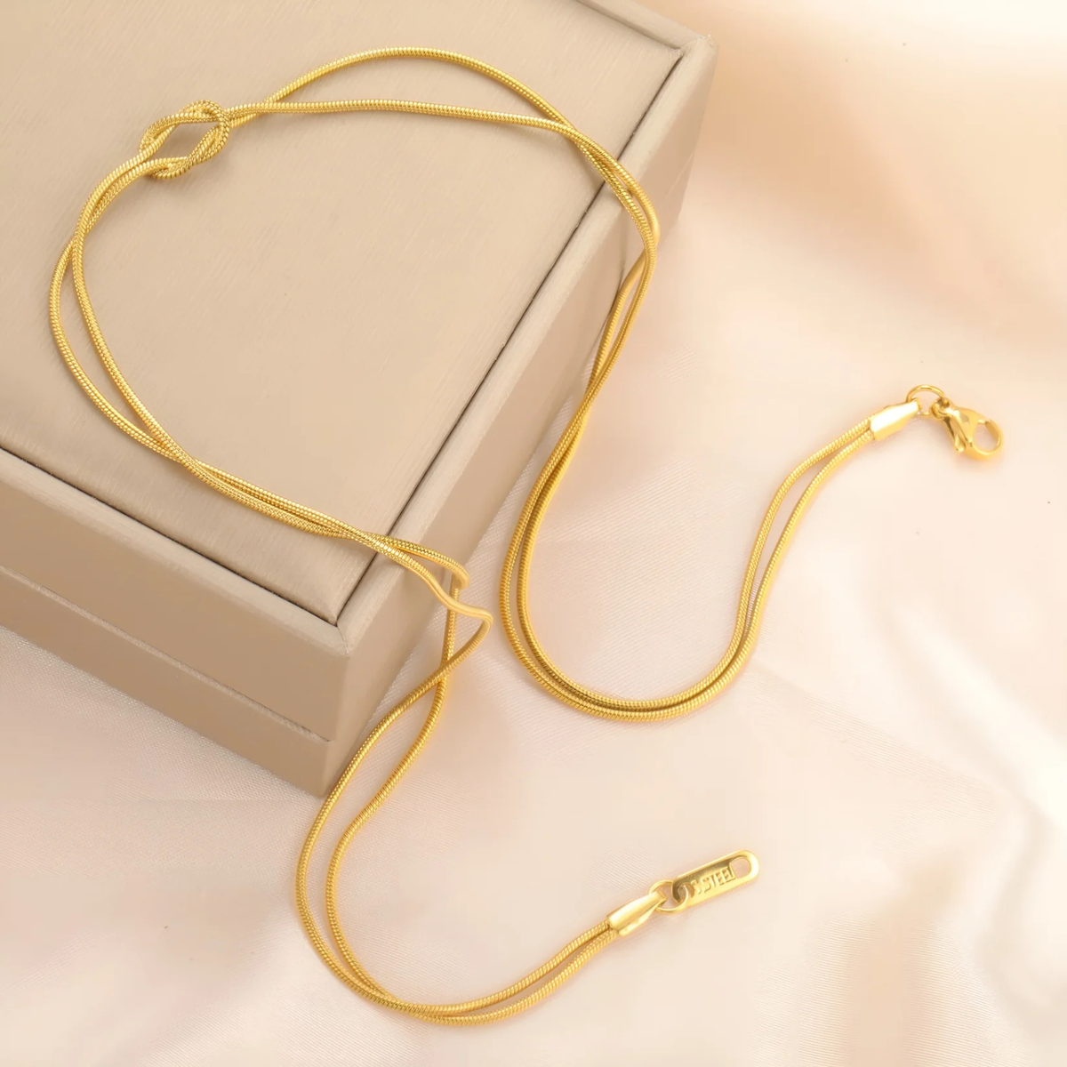Hebrew Ties Pendant